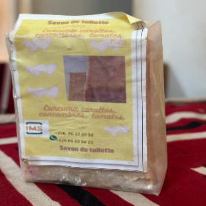 savon( curcuma-carottes-concombres-tomates)